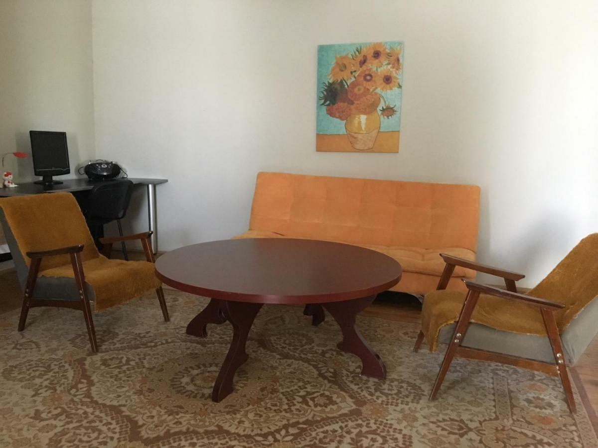 Guesthouse Aisi In Лаґодехі Екстер'єр фото